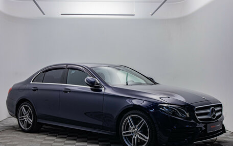 Mercedes-Benz E-Класс, 2019 год, 3 328 000 рублей, 8 фотография