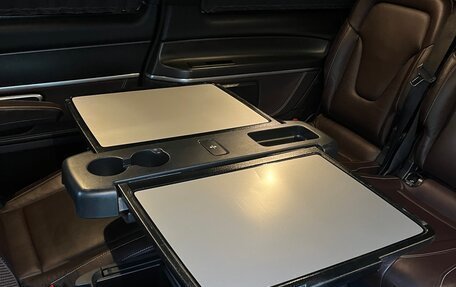 Mercedes-Benz V-Класс, 2018 год, 6 500 000 рублей, 23 фотография