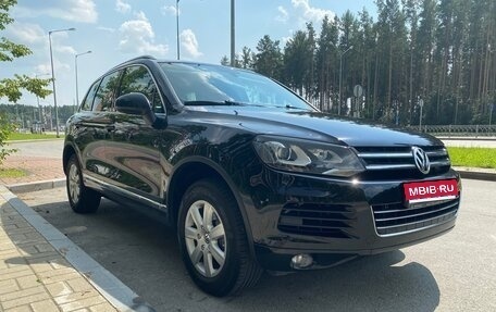 Volkswagen Touareg III, 2011 год, 1 850 000 рублей, 1 фотография
