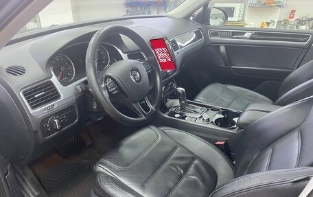 Volkswagen Touareg III, 2011 год, 1 850 000 рублей, 5 фотография