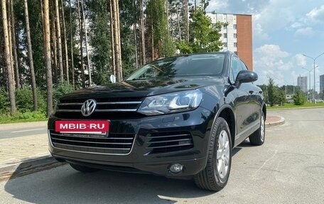 Volkswagen Touareg III, 2011 год, 1 850 000 рублей, 4 фотография