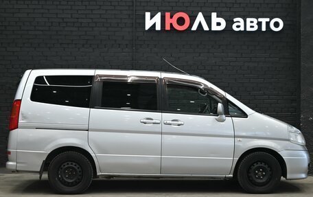 Nissan Serena II, 2000 год, 450 000 рублей, 9 фотография