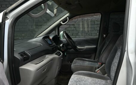 Nissan Serena II, 2000 год, 450 000 рублей, 10 фотография