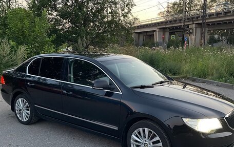 Skoda Superb III рестайлинг, 2013 год, 1 200 000 рублей, 2 фотография