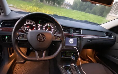 Skoda Superb III рестайлинг, 2013 год, 1 200 000 рублей, 9 фотография