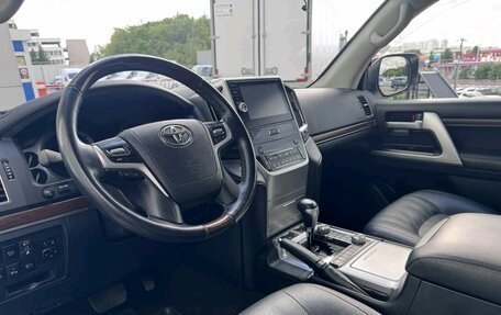Toyota Land Cruiser 200, 2020 год, 8 400 000 рублей, 8 фотография