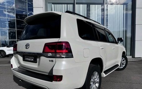 Toyota Land Cruiser 200, 2020 год, 8 400 000 рублей, 3 фотография