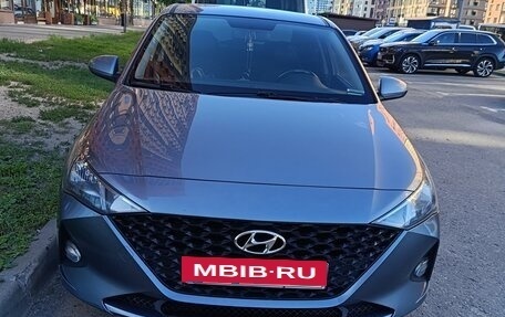 Hyundai Solaris II рестайлинг, 2020 год, 1 350 000 рублей, 3 фотография