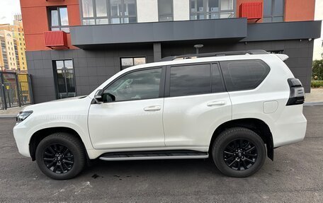 Toyota Land Cruiser Prado 150 рестайлинг 2, 2021 год, 7 200 000 рублей, 6 фотография