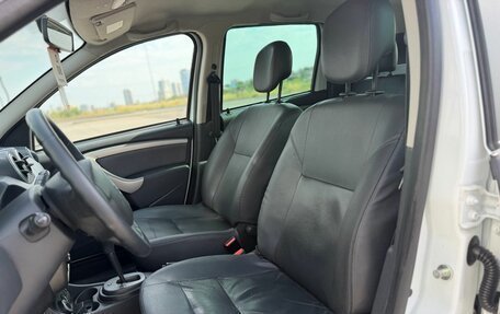 Renault Duster I рестайлинг, 2014 год, 850 000 рублей, 22 фотография