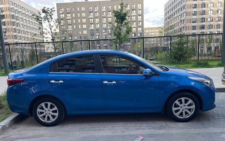 KIA Rio IV, 2017 год, 1 400 000 рублей, 4 фотография
