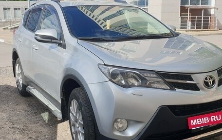 Toyota RAV4, 2014 год, 1 510 000 рублей, 3 фотография