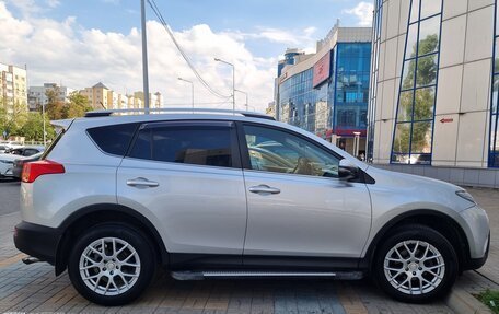 Toyota RAV4, 2014 год, 1 510 000 рублей, 10 фотография