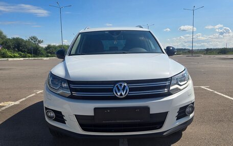 Volkswagen Tiguan I, 2015 год, 1 650 000 рублей, 2 фотография