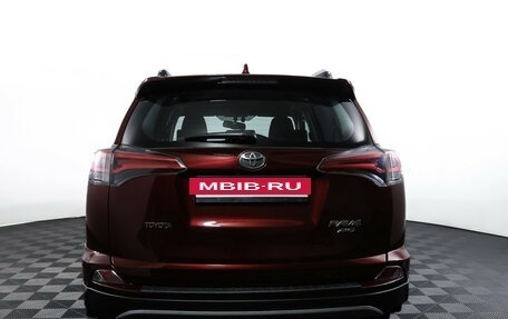 Toyota RAV4, 2018 год, 1 990 000 рублей, 7 фотография