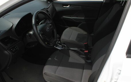 Hyundai Solaris II рестайлинг, 2021 год, 1 490 000 рублей, 10 фотография