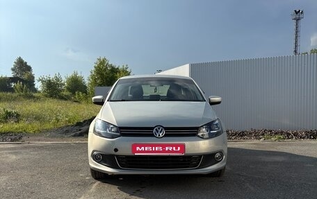 Volkswagen Polo VI (EU Market), 2013 год, 1 150 000 рублей, 2 фотография
