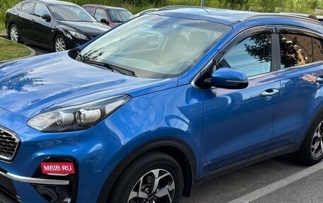 KIA Sportage IV рестайлинг, 2019 год, 2 100 000 рублей, 3 фотография