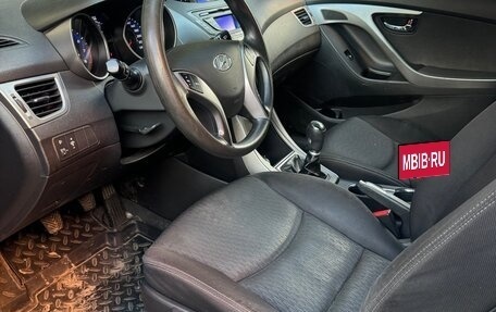 Hyundai Elantra V, 2012 год, 850 000 рублей, 8 фотография