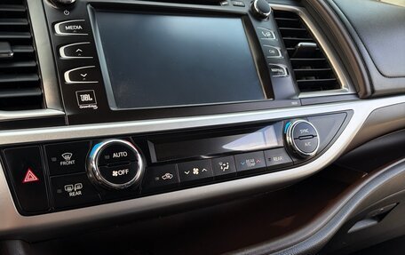 Toyota Highlander III, 2014 год, 2 450 000 рублей, 5 фотография