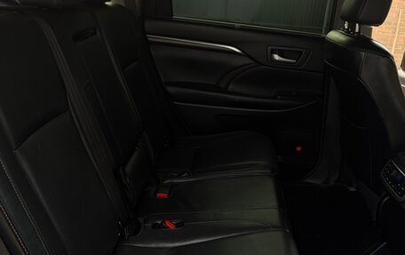 Toyota Highlander III, 2014 год, 2 450 000 рублей, 11 фотография