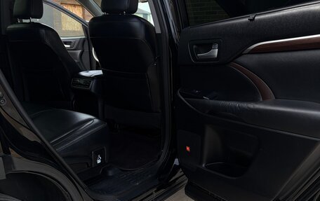Toyota Highlander III, 2014 год, 2 450 000 рублей, 10 фотография