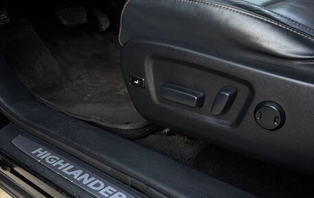 Toyota Highlander III, 2014 год, 2 450 000 рублей, 18 фотография