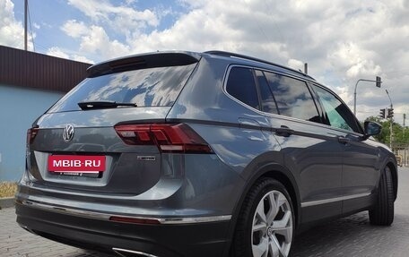 Volkswagen Tiguan II, 2020 год, 2 980 000 рублей, 10 фотография
