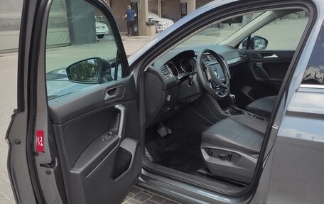 Volkswagen Tiguan II, 2020 год, 2 980 000 рублей, 17 фотография