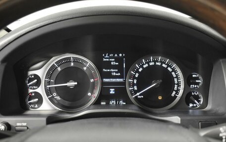 Toyota Land Cruiser 200, 2018 год, 6 620 900 рублей, 12 фотография
