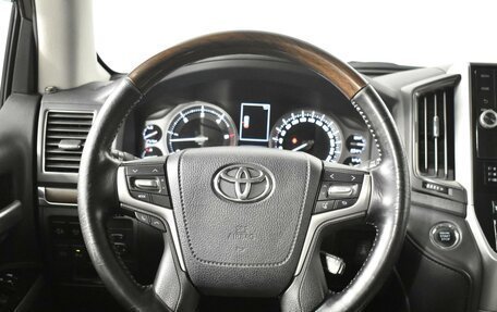 Toyota Land Cruiser 200, 2018 год, 6 620 900 рублей, 11 фотография