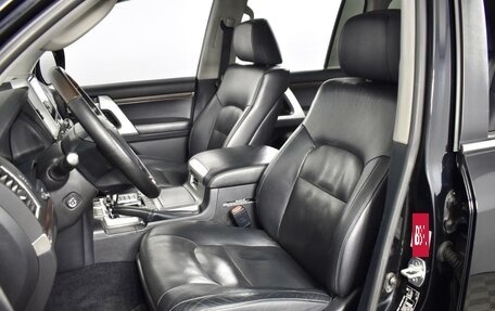 Toyota Land Cruiser 200, 2018 год, 6 620 900 рублей, 10 фотография