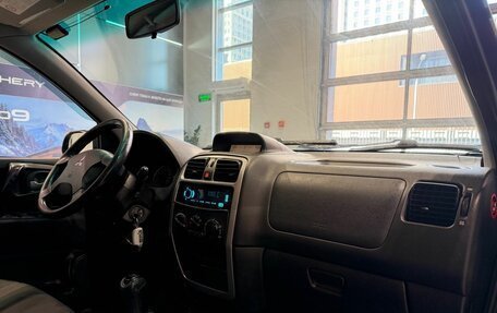 Mitsubishi Space Star I рестайлинг, 2004 год, 250 000 рублей, 10 фотография