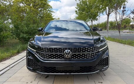 Volkswagen Passat B8 рестайлинг, 2023 год, 2 490 000 рублей, 2 фотография