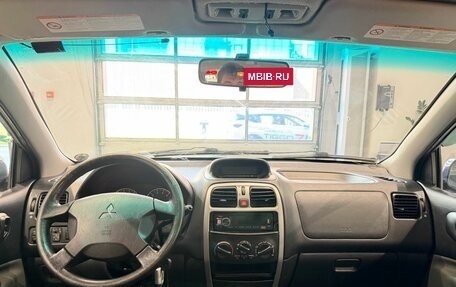 Mitsubishi Space Star I рестайлинг, 2004 год, 250 000 рублей, 12 фотография