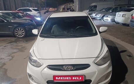 Hyundai Solaris II рестайлинг, 2013 год, 520 000 рублей, 1 фотография