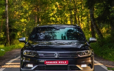 Volkswagen Passat B8 рестайлинг, 2018 год, 2 500 000 рублей, 28 фотография