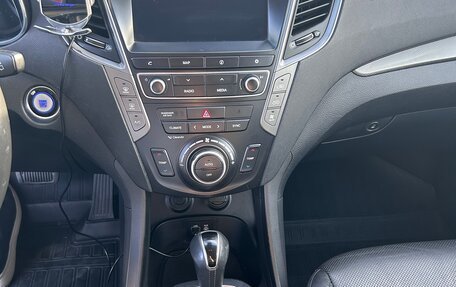 Hyundai Santa Fe III рестайлинг, 2016 год, 2 600 000 рублей, 6 фотография