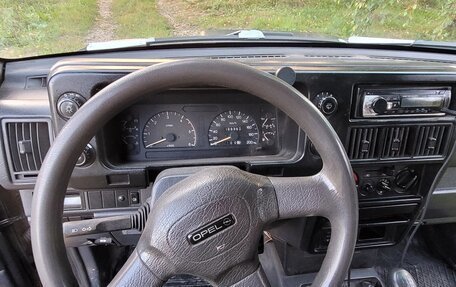 Opel Monterey A рестайлинг, 1993 год, 339 000 рублей, 11 фотография