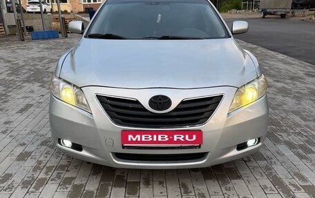 Toyota Camry, 2006 год, 790 000 рублей, 2 фотография