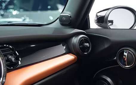 MINI Cabrio, 2022 год, 2 650 000 рублей, 9 фотография