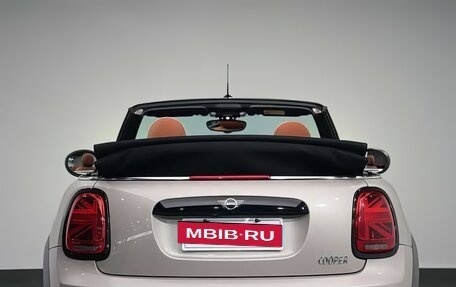 MINI Cabrio, 2022 год, 2 650 000 рублей, 5 фотография