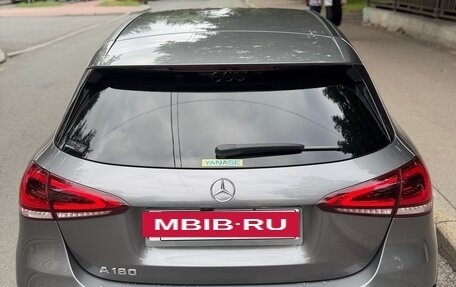 Mercedes-Benz A-Класс, 2018 год, 1 800 000 рублей, 2 фотография