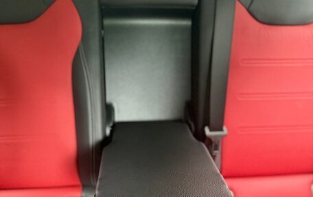 Mercedes-Benz A-Класс, 2018 год, 1 800 000 рублей, 20 фотография