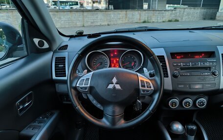 Mitsubishi Outlander III рестайлинг 3, 2008 год, 1 020 000 рублей, 18 фотография
