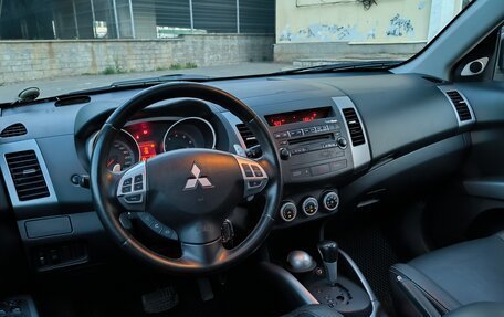 Mitsubishi Outlander III рестайлинг 3, 2008 год, 1 020 000 рублей, 21 фотография