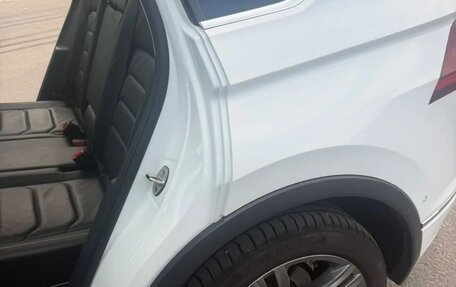 Volkswagen Tiguan II, 2018 год, 2 999 999 рублей, 8 фотография