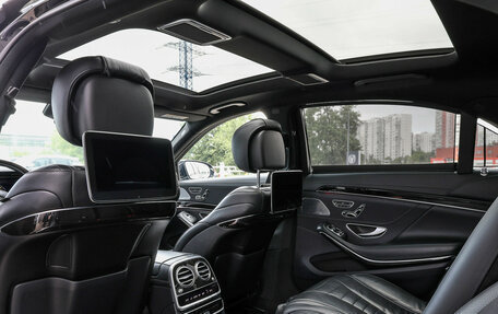 Mercedes-Benz S-Класс, 2019 год, 4 700 000 рублей, 25 фотография