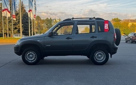 Chevrolet Niva I рестайлинг, 2015 год, 849 000 рублей, 4 фотография