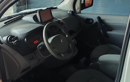 Renault Kangoo II рестайлинг, 2010 год, 875 000 рублей, 3 фотография